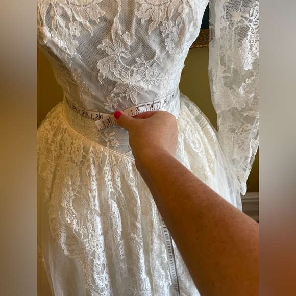 1950’s wedding gown - Picture 6 of 7